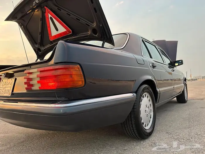 للبيع مرسدس حجم 560 77