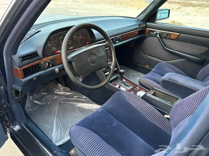 للبيع مرسدس حجم 560 66