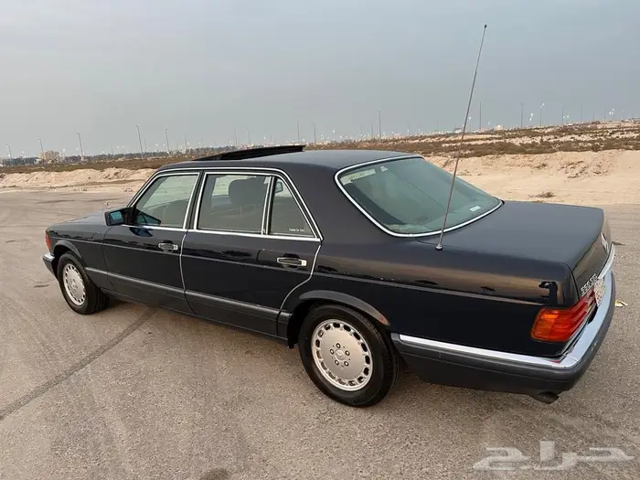 للبيع مرسدس حجم 560 80