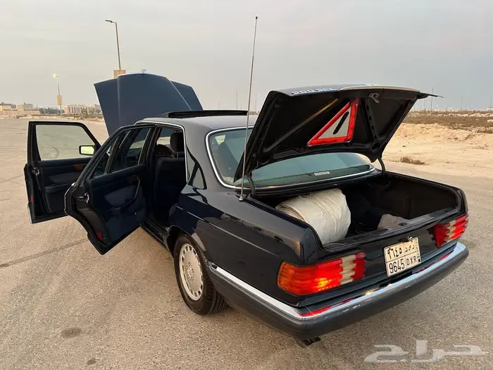 للبيع مرسدس حجم 560 74