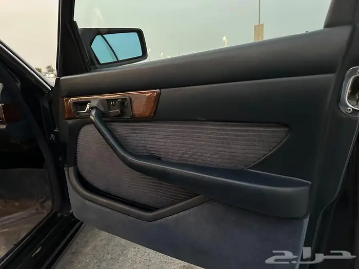 للبيع مرسدس حجم 560 14