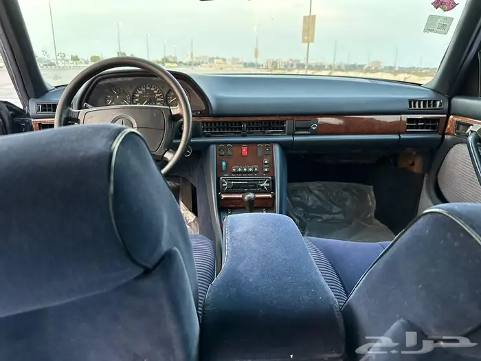 للبيع مرسدس حجم 560 20