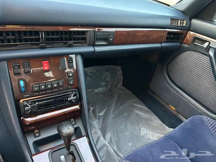 للبيع مرسدس حجم 560 39