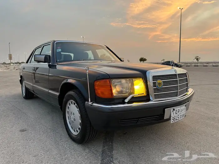 للبيع مرسدس حجم 560 37