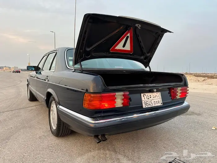 للبيع مرسدس حجم 560 61