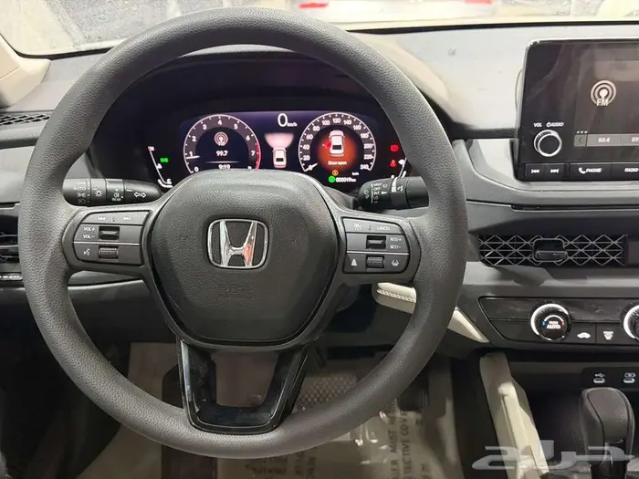 هوندا اكورد ستاندرد LX موديل 2025 5