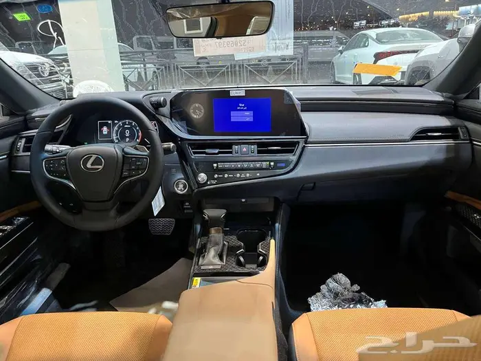 لكزس ES250 AA ستاندر موديل 2025 سعودي 7