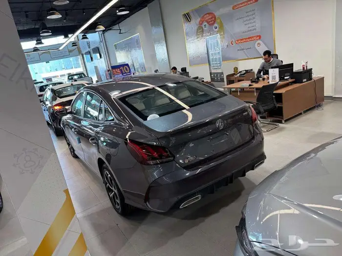 ام جي GT استندر 2024 اسود رمادي ابيض 15