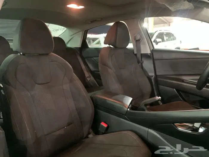 هيونداي النترا موديل 2023 سمارت بلس ( ماكينه 2000 ) 13