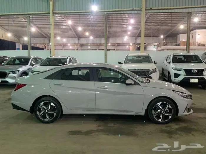 هيونداي النترا موديل 2023 سمارت بلس ( ماكينه 2000 ) 4