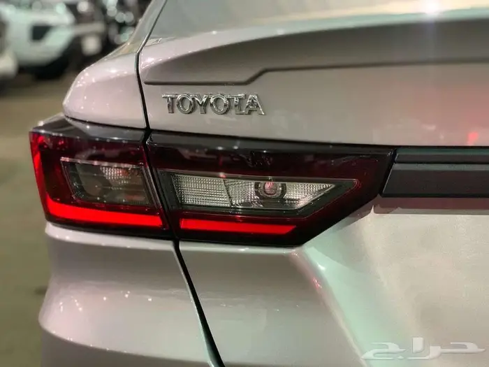 تويوتا يارس موديل 2023 نص فل 7