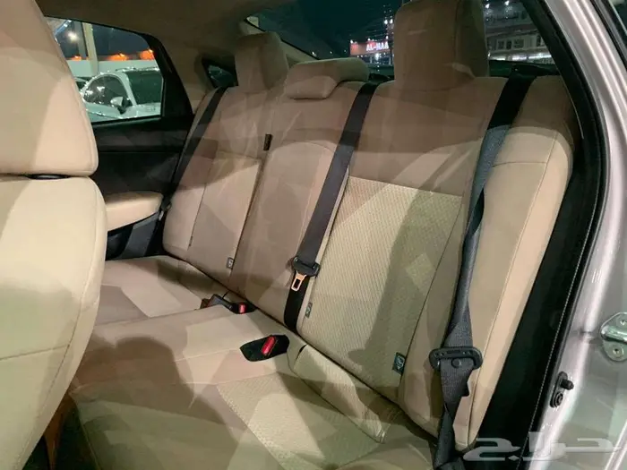 تويوتا يارس موديل 2023 نص فل 12