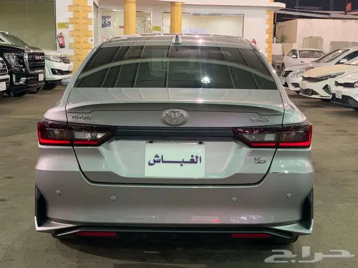 تويوتا يارس موديل 2023 نص فل 5