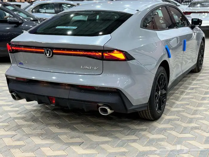 شانجان UNI V ايليت 2026 10