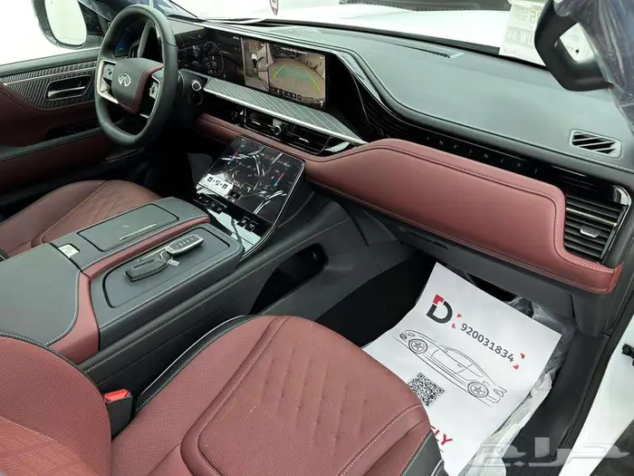 انفينتي QX80 اوتو جراف 2025 قيادة تجمع بين القوة والفخامة 15