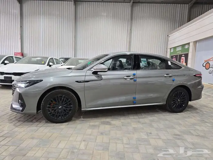 شيرى اريزو 8 كمفورت - لاكجيرى 2025 4