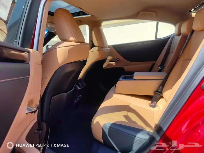 لكزس ES. 250.AAبنزين موديل 2023 11