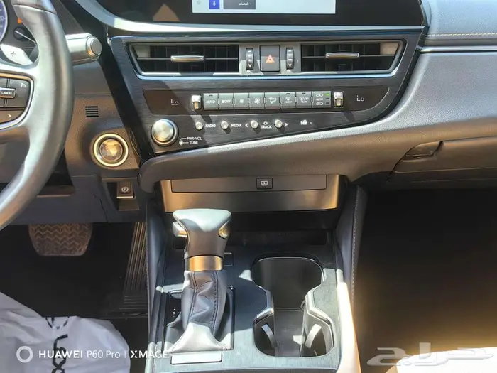 لكزس ES. 250.AAبنزين موديل 2023 28