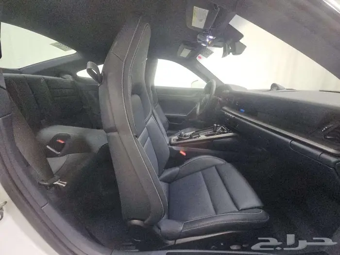 Porsche 911 Carrera Coupe - 2025 - NEW 9