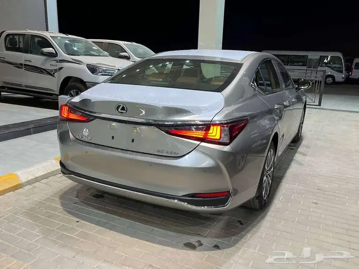 لكزس ES 250 AA ستاندر 2025 سعودي 11