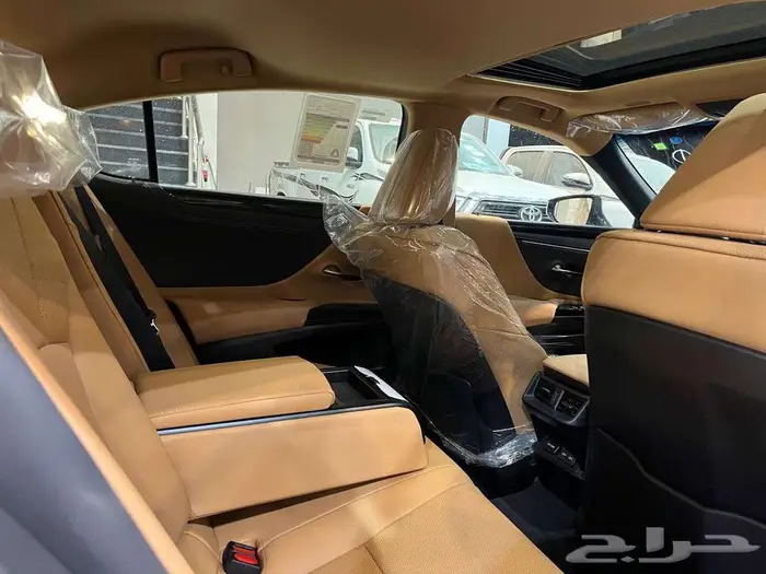 لكزس ES 250 AA ستاندر 2025 سعودي 9