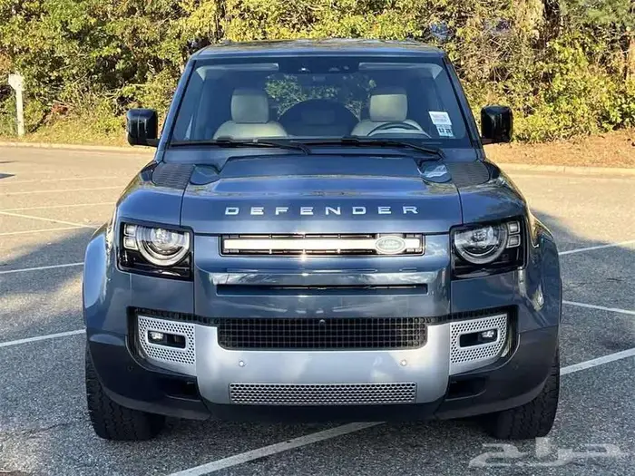 لاند روفر ديفندر 110 2024 V6 0