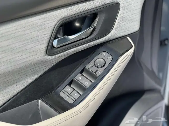 نيسان اكس تريل2026 Sستاندر - 7راكب (دبل -بدون دبل) 9