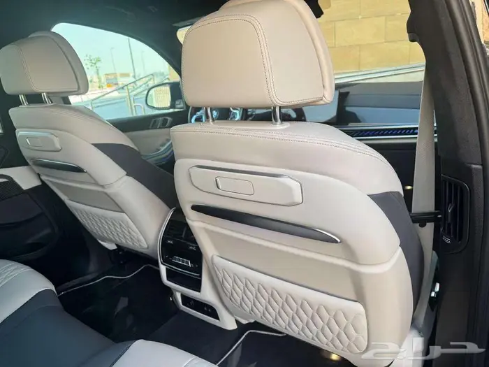 بي ام دبليو BMW X7 60I 2023 مواصفات خاصه فل 17