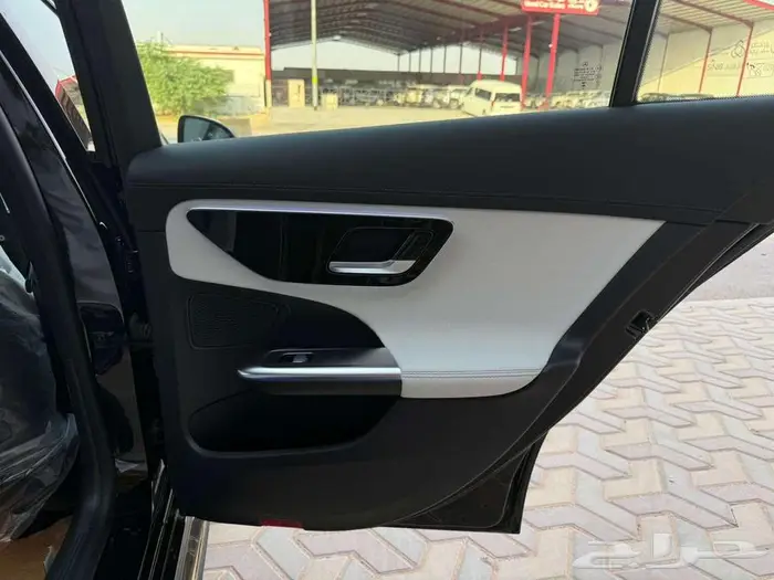 مرسيدس C200-2025 -اصفار سعودي 10