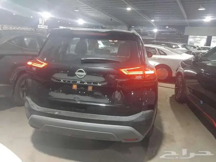 نيسان اكس تريل استاندر 7 مقاعد دبل موديل 25 و 26 7