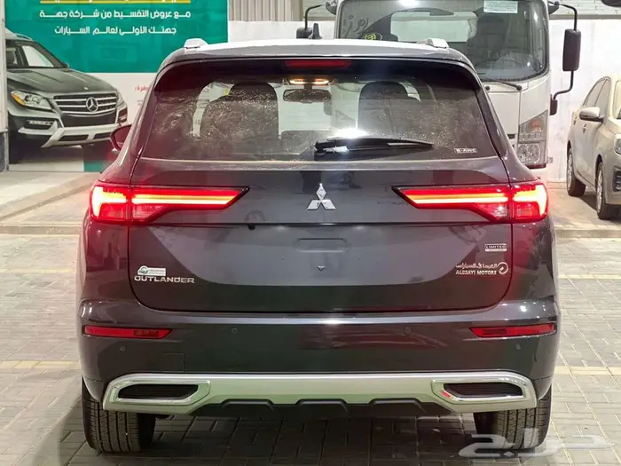 ميتسوبيشي اوتلاندر نص فل وفل كامل7 راكب 2025 7