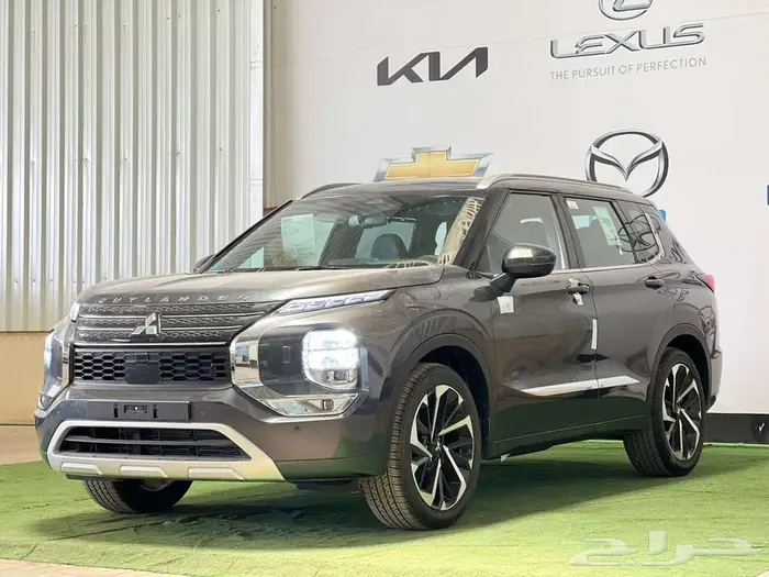 ميتسوبيشي اوتلاندر نص فل وفل كامل7 راكب 2025 10
