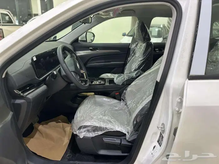 فورد تيرتورى امبيانتي 2025 -أبيض- FORD TERRITORY AMBIENTE 8