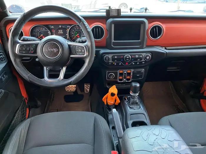 جيب رانجلر موديل 2018 عداد 194 الف كم 12