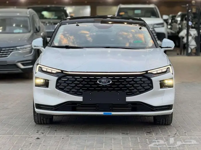 فورد تورس تيتانيوم 2026 اقساط وكاش 11