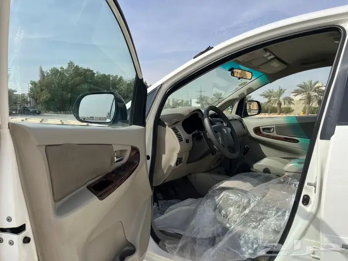 للبيع انوفا 2012 نظيفة 5