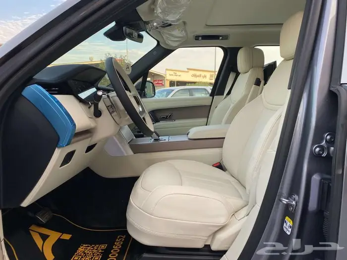 رينج روفر HSE 2025 اعلى فئة 8 سلندر صيانة مجانية 60 الف 6