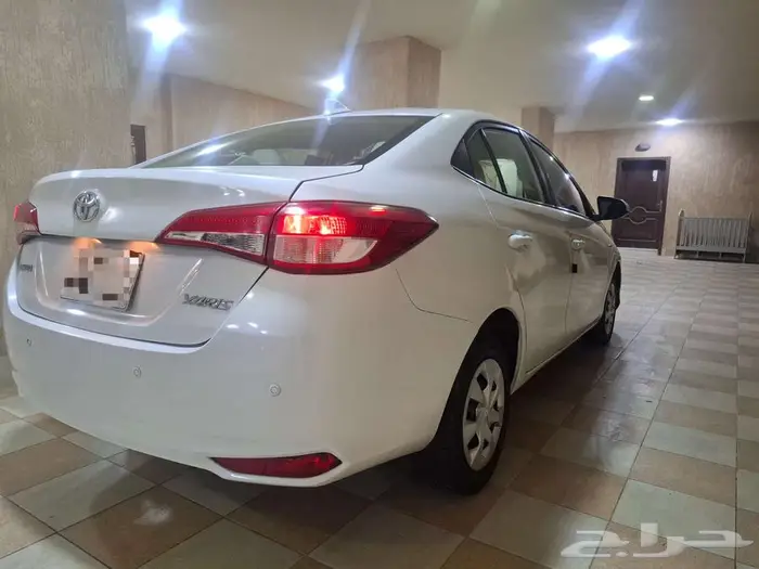 تويوتا يارس 2022 ستاندر 4