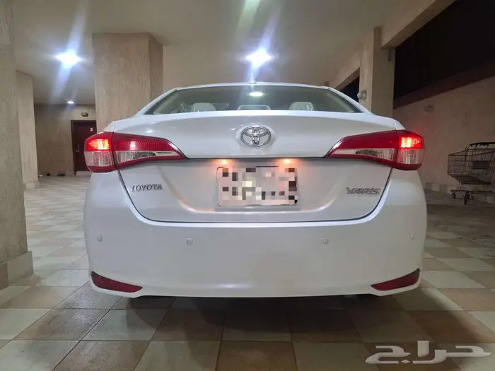 تويوتا يارس 2022 ستاندر 3