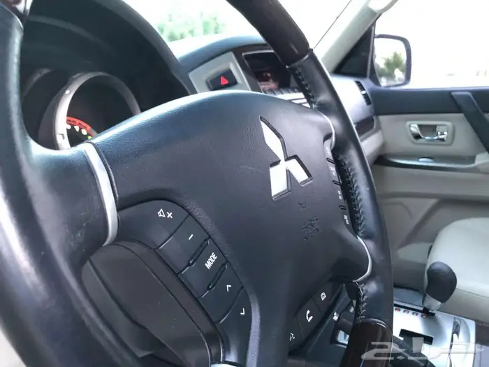 ميتسوبيشي باجيرو 2022 فل سعودي ممشي قليل مخزن 25 ألف 15