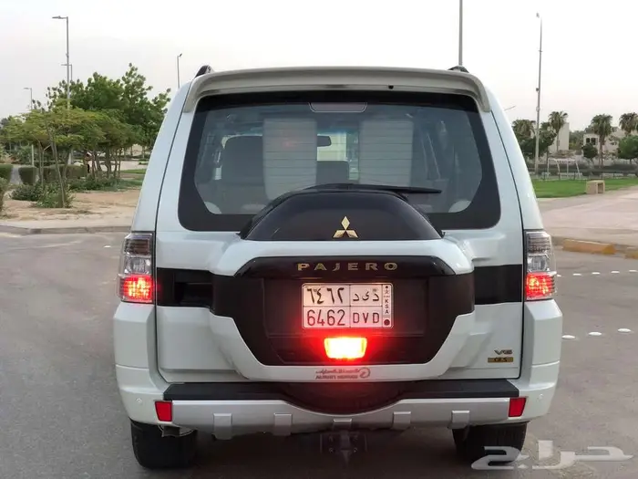 ميتسوبيشي باجيرو 2022 فل سعودي ممشي قليل مخزن 25 ألف 6