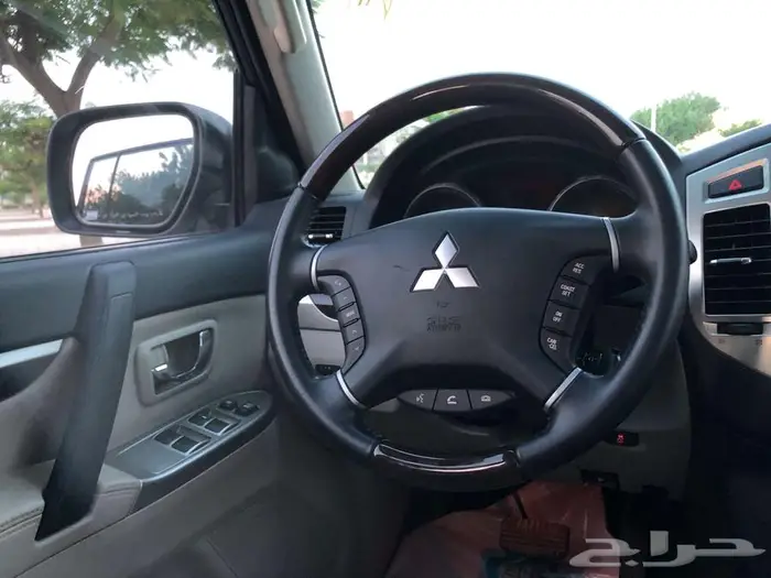 ميتسوبيشي باجيرو 2022 فل سعودي ممشي قليل مخزن 25 ألف 24