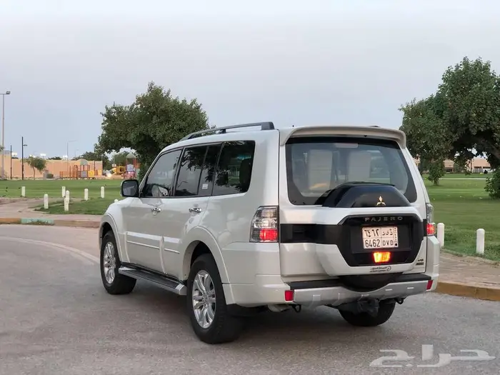 ميتسوبيشي باجيرو 2022 فل سعودي ممشي قليل مخزن 25 ألف 49