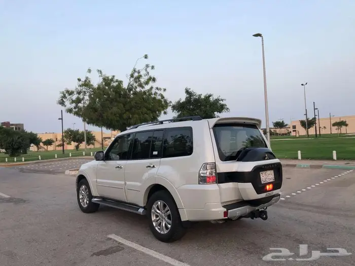 ميتسوبيشي باجيرو 2022 فل سعودي ممشي قليل مخزن 25 ألف 45