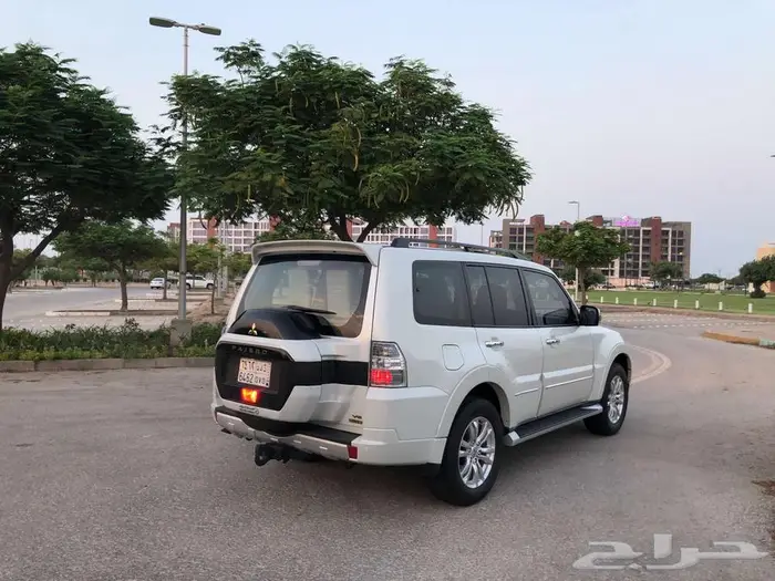 ميتسوبيشي باجيرو 2022 فل سعودي ممشي قليل مخزن 25 ألف 56