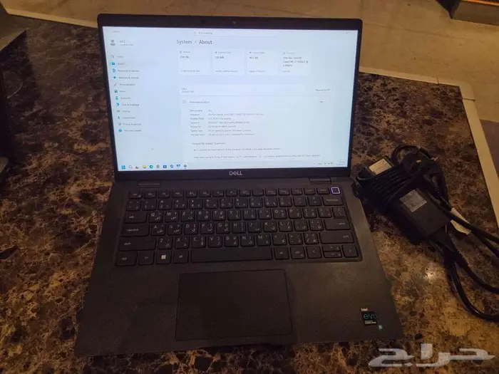 لاب توب ديل كشخة عليه كربون فايبر 1