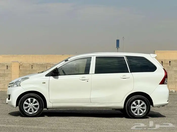 تويوتا افانزا 2015 4