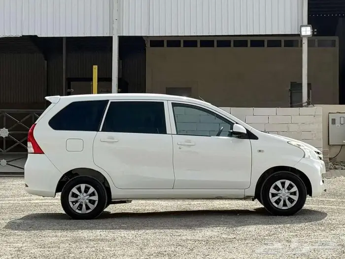 تويوتا افانزا 2015 9