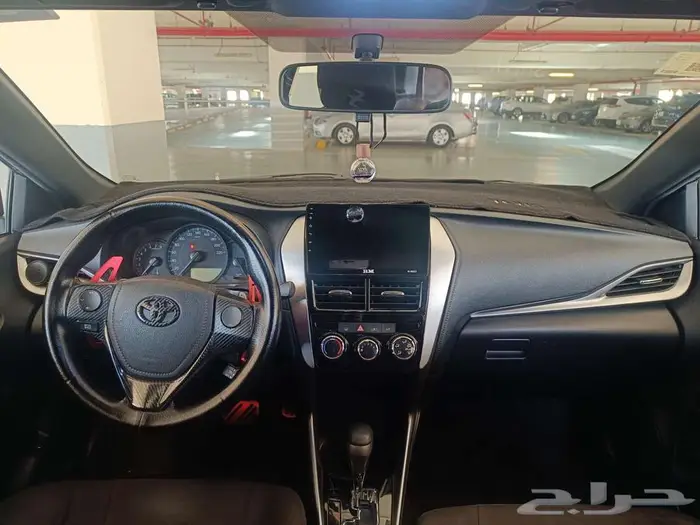Toyota Yaris S Hatchback 2020 4