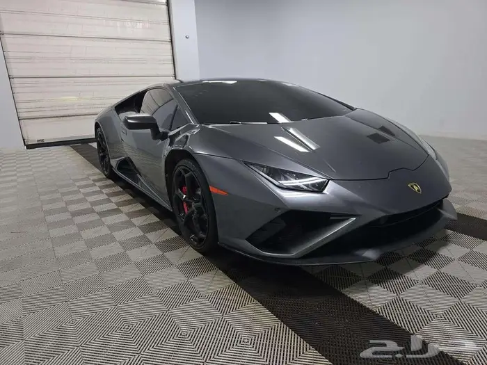 2021 Lamborghini Huracan EVO RWD Coupe 2